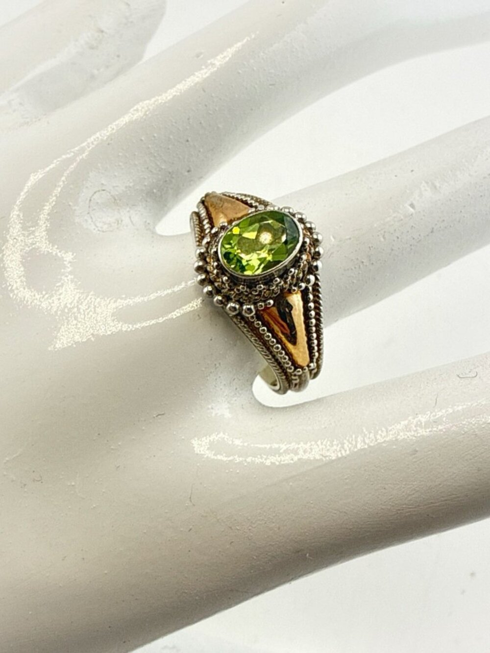 Peridot Ring 18K Gold Sterling Silver Green Size 8 Suarti Bali BA Gemstone 925